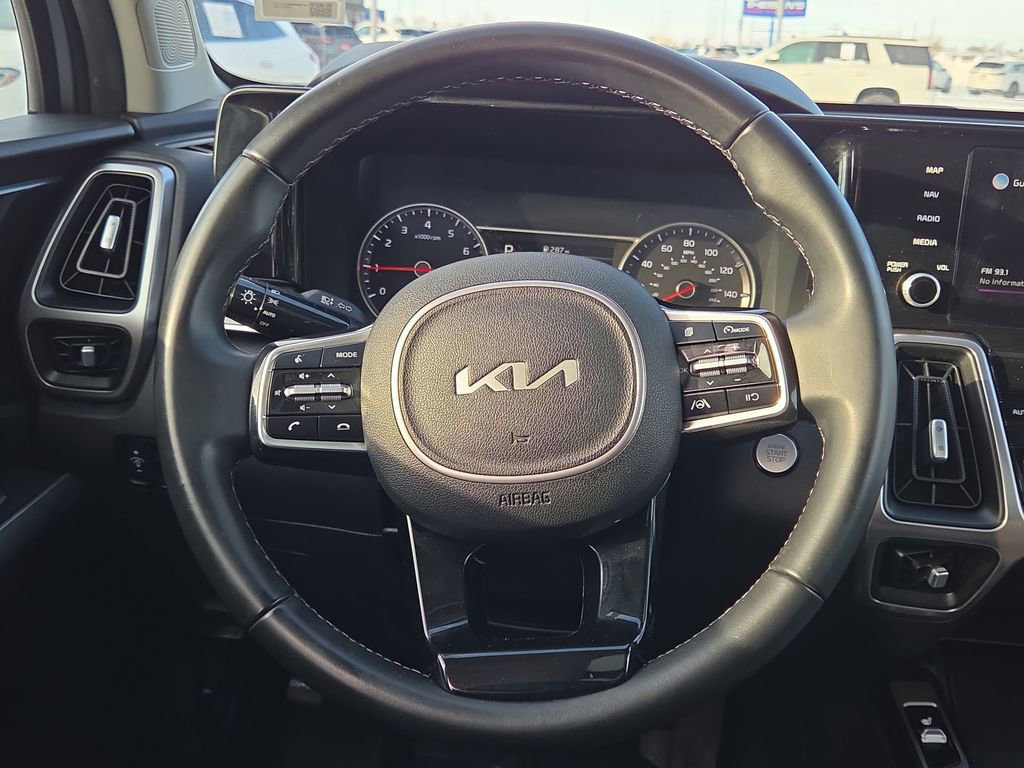 Used 2022 Kia Sorento S w/ Panoramic Sunroof Package image 24