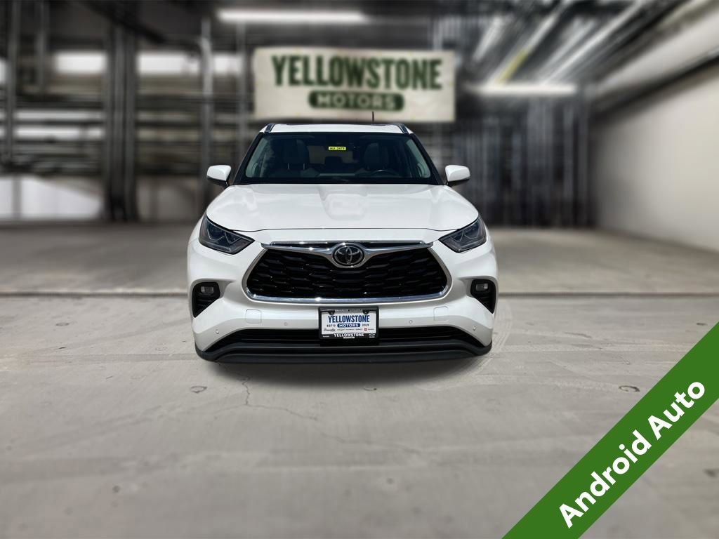 Used 2021 Toyota Highlander Limited AWD/4WD image 7
