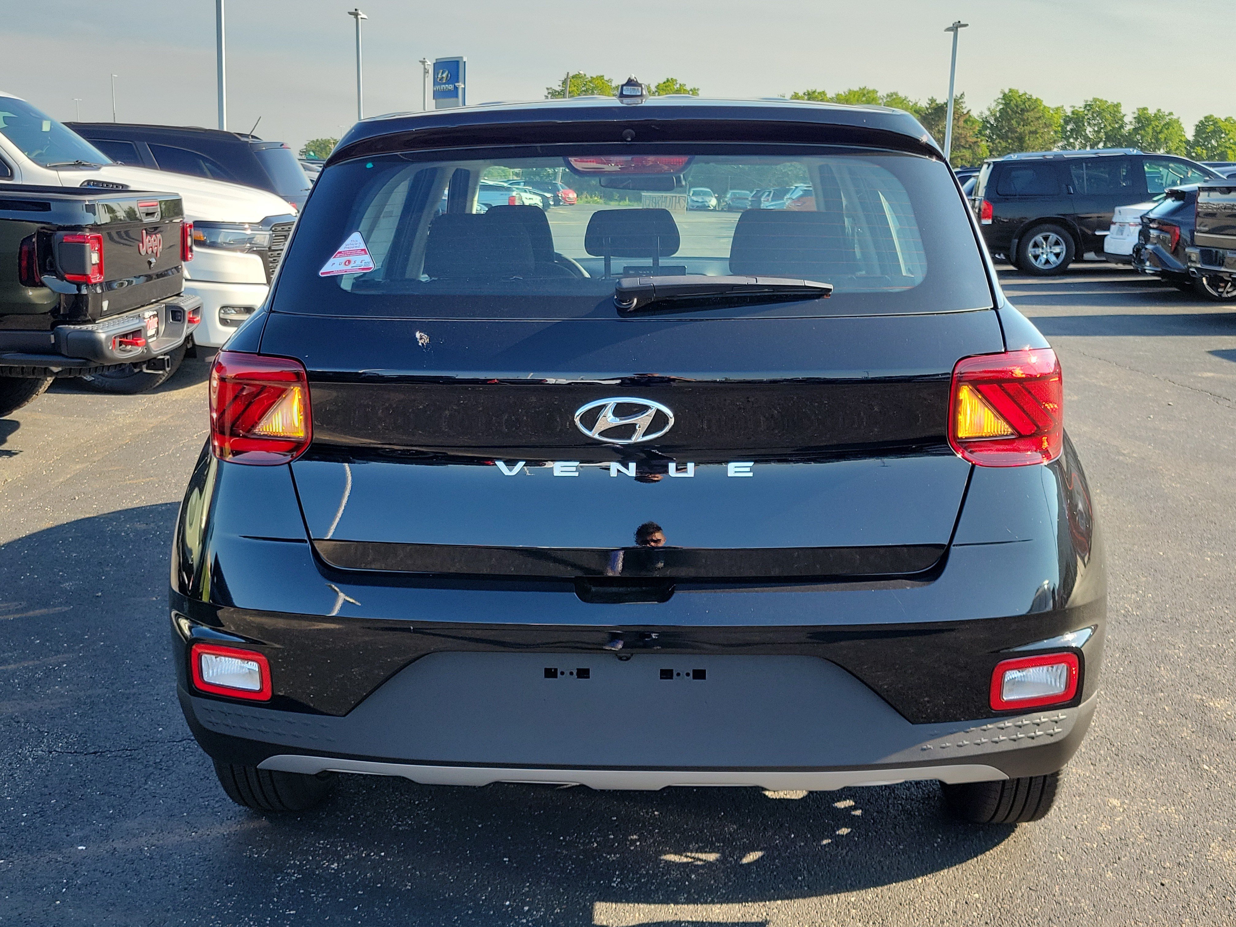 New 2026 Hyundai Venue SE FWD image 4