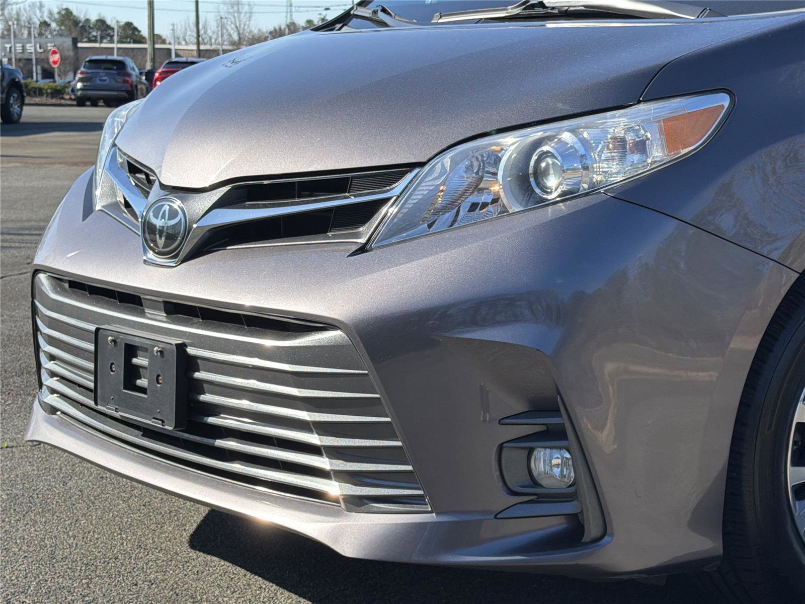 Used 2020 Toyota Sienna XLE FWD image 37