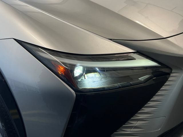 Used 2024 Lexus RZ 300e Premium w/ Accessory Package (2T) FWD image 15