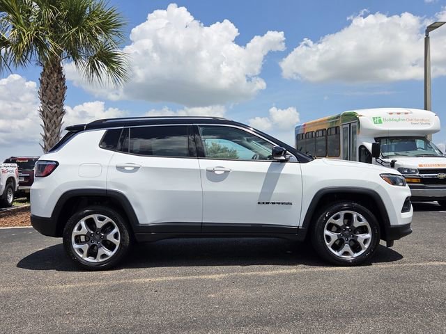 Used 2022 Jeep Compass Limited AWD/4WD image 7