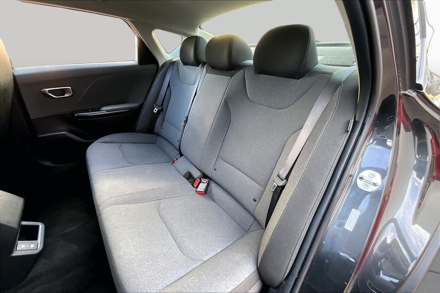 Used 2025 Kia K4 FWD image 20