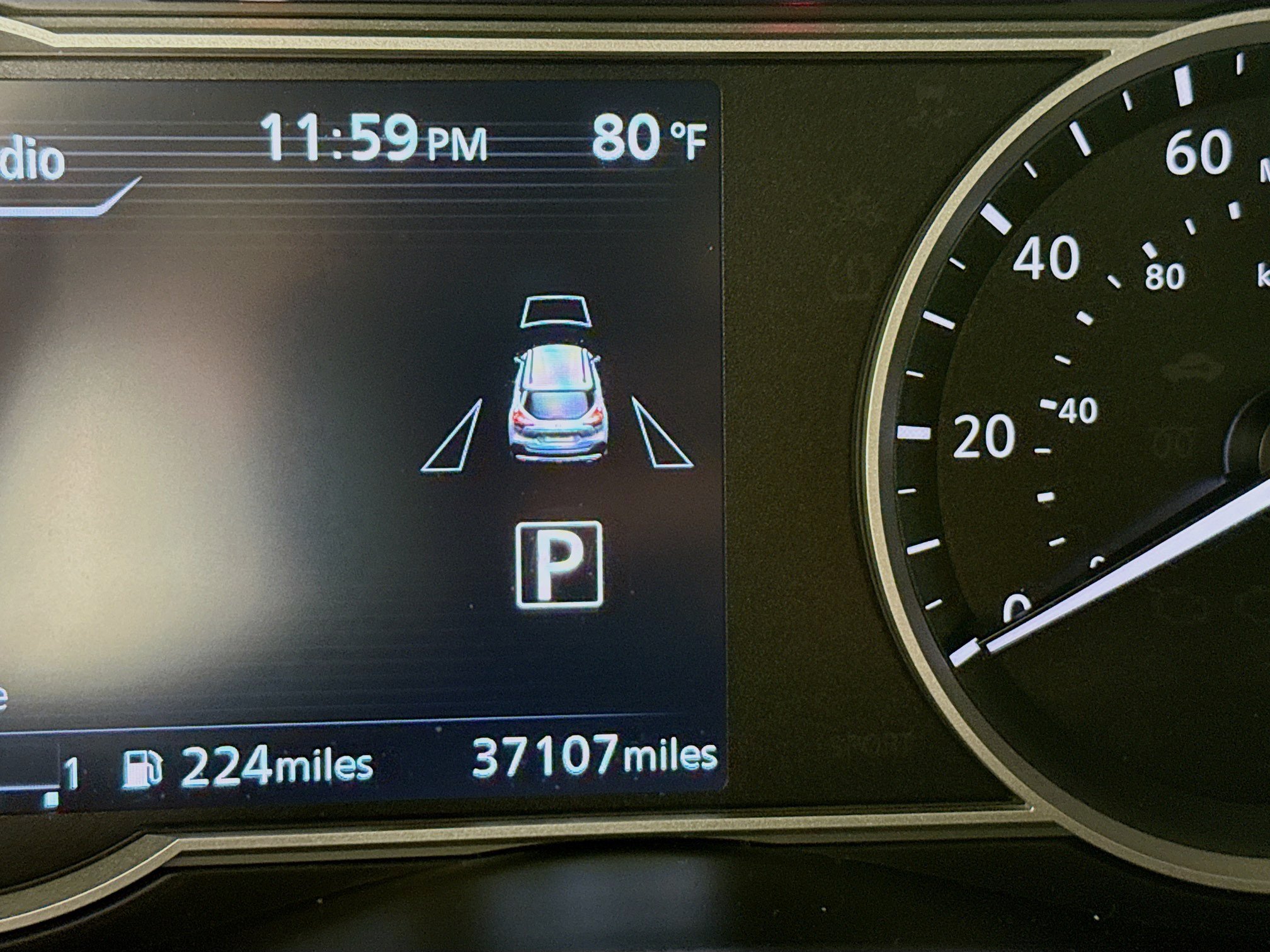 Used 2019 Nissan Kicks SR w/ SR Premium Package FWD image 13