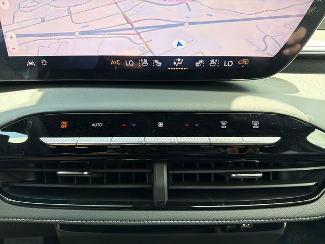 New 2026 Buick Enclave Avenir w/ Super Cruise Package AWD/4WD image 13