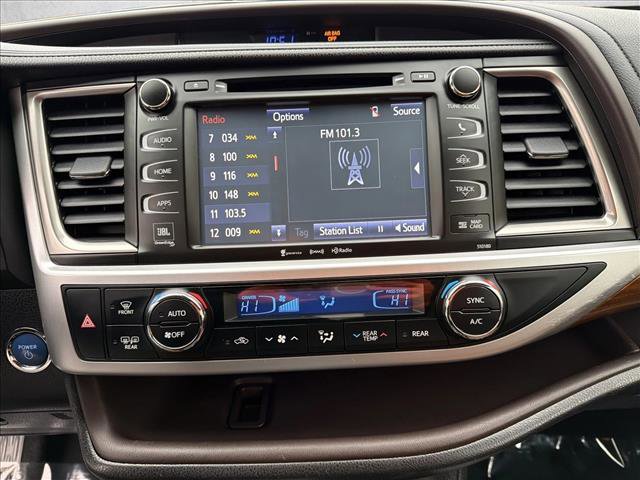 Used 2017 Toyota Highlander Limited Platinum image 18