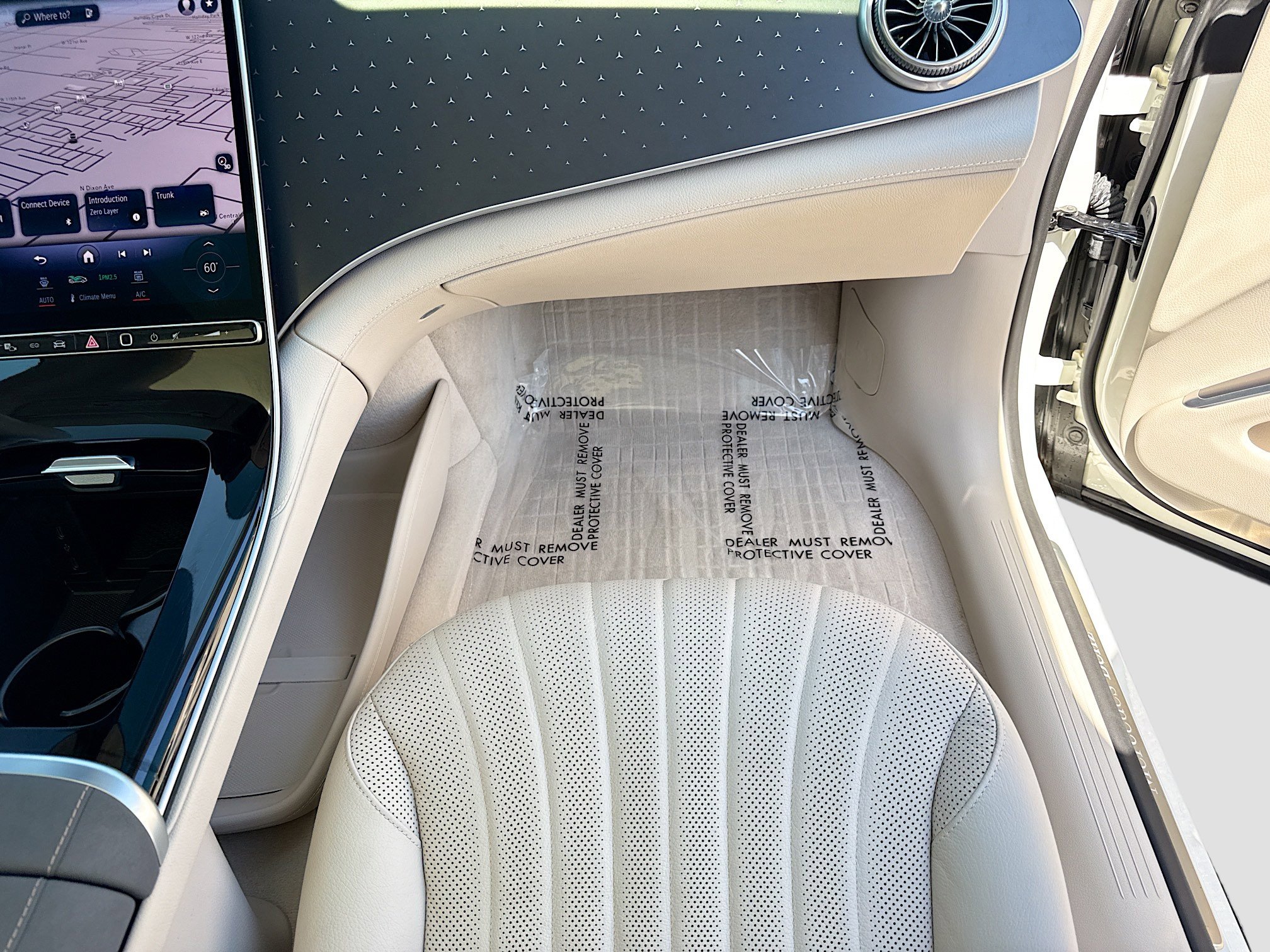 Used 2022 Mercedes-Benz EQS 450+ Sedan image 17