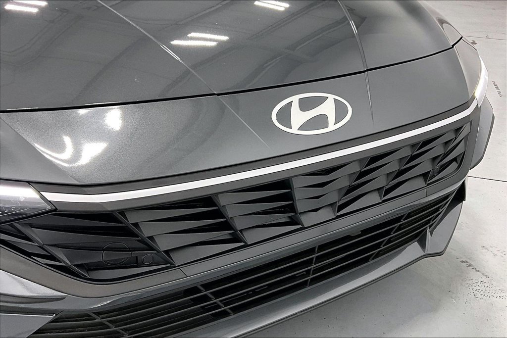 New 2026 Hyundai Elantra SEL Sport FWD image 29