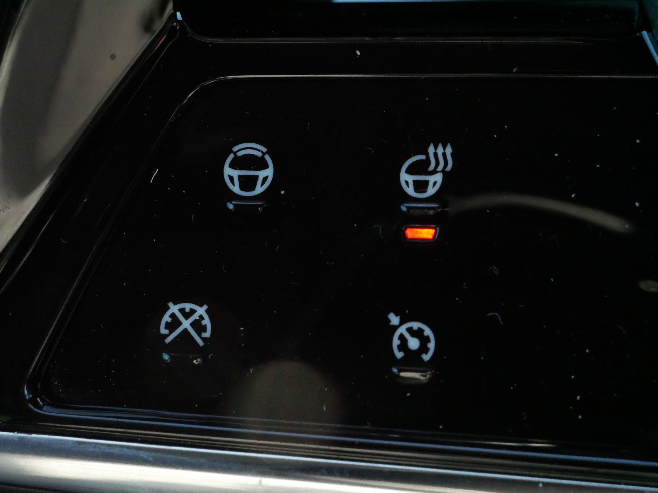 Certified 2025 Cadillac Optiq Sport 2 w/ LPO, Floor Liner Package image 25