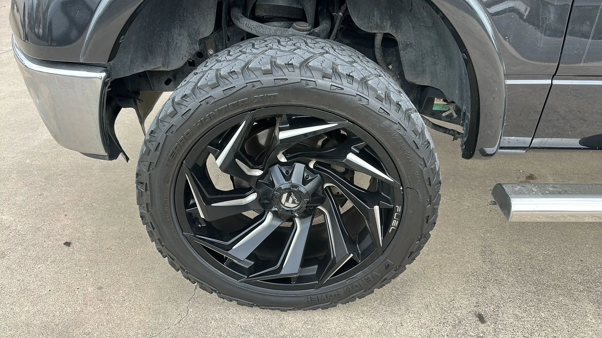 Used 2014 Ford F150 Lariat w/ Equipment Group 502A Luxury image 10