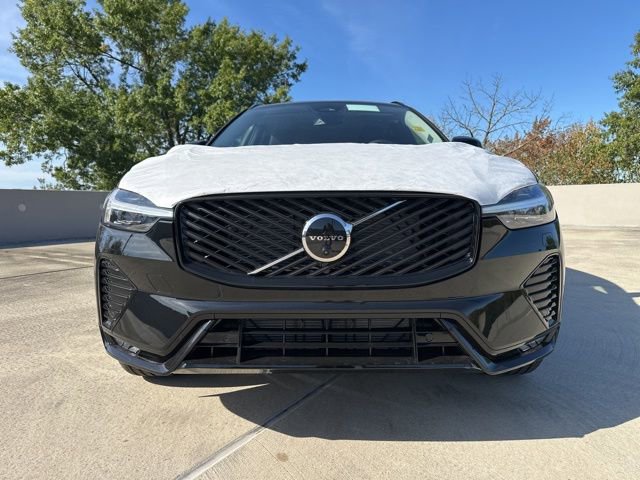 New 2026 Volvo XC60 B5 Plus w/ Protection Package Premier image 2