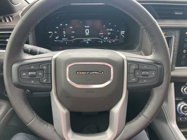 Used 2024 GMC Yukon XL Denali AWD/4WD image 10