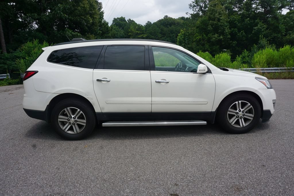 Used 2015 Chevrolet Traverse LT w/ LPO, 'HIT The Road' Package FWD image 25