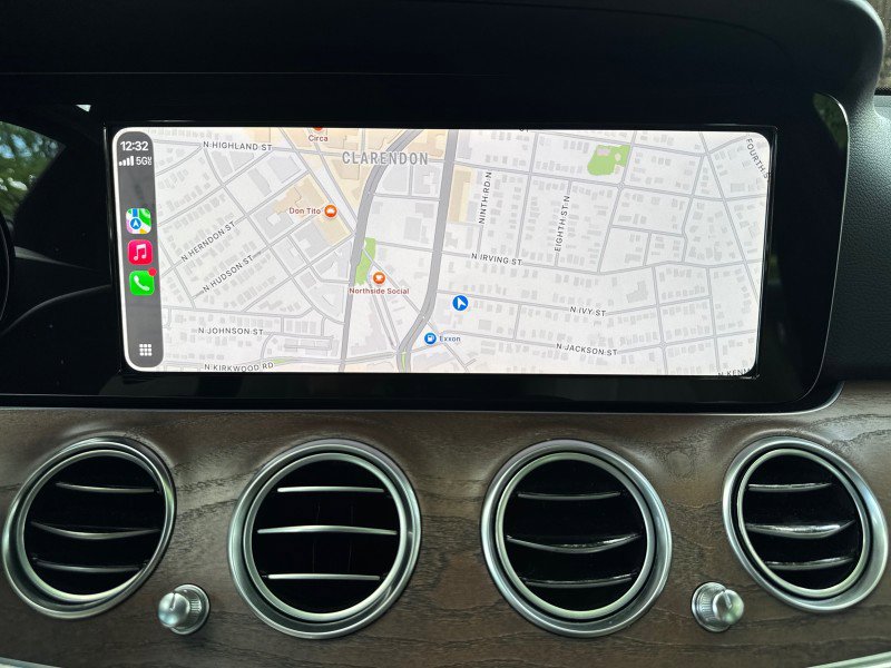 Used 2017 Mercedes-Benz E 300 4MATIC image 23