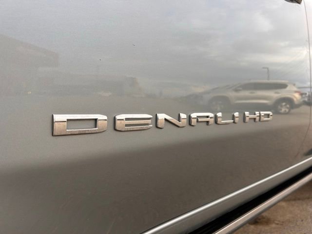 Used 2024 GMC Sierra 3500 Denali w/ Denali Reserve Package image 11