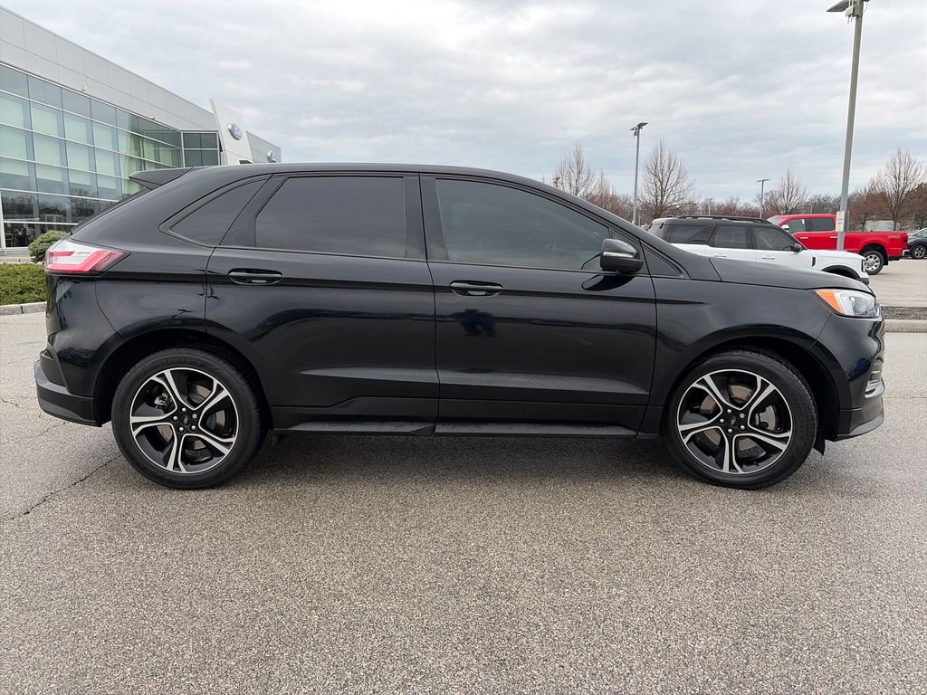 Used 2021 Ford Edge ST image 8