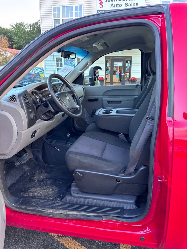 Used 2014 Chevrolet Silverado 2500 W/T w/ Snow Plow Prep Package AWD/4WD image 10