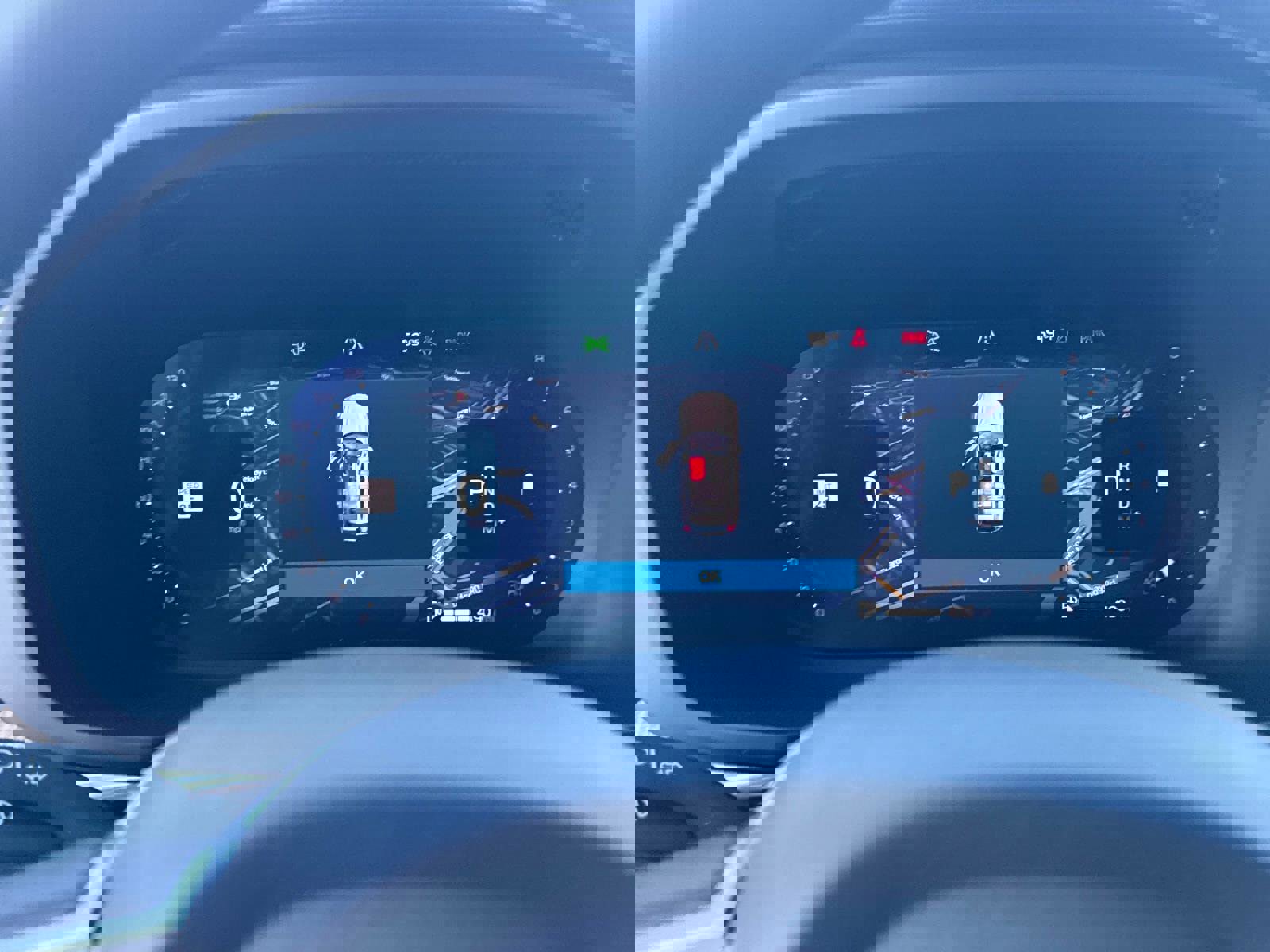 New 2026 Volvo XC60 B5 Ultra w/ Climate Package image 28