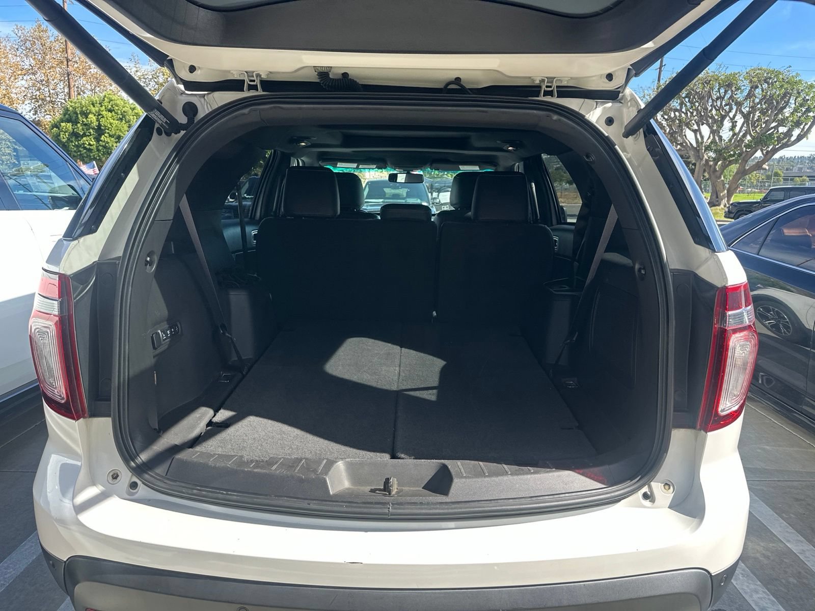 Used 2015 Ford Explorer Sport w/ Equipment Group 401A AWD/4WD image 11