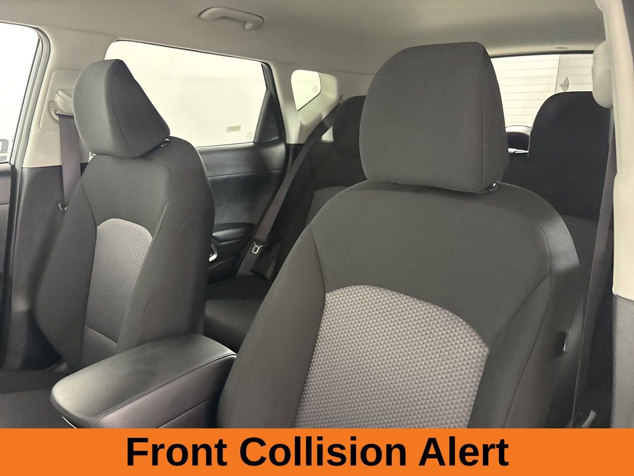 Used 2025 Kia Soul LX FWD image 9