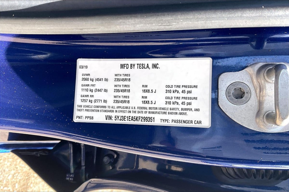 Used 2019 Tesla Model 3 Standard Range Plus RWD image 32