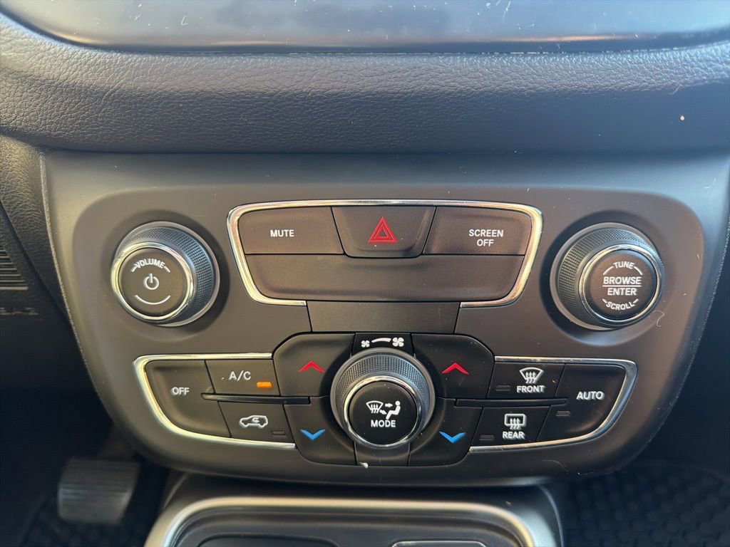 Used 2020 Jeep Compass Latitude w/ Cold Weather Group image 20