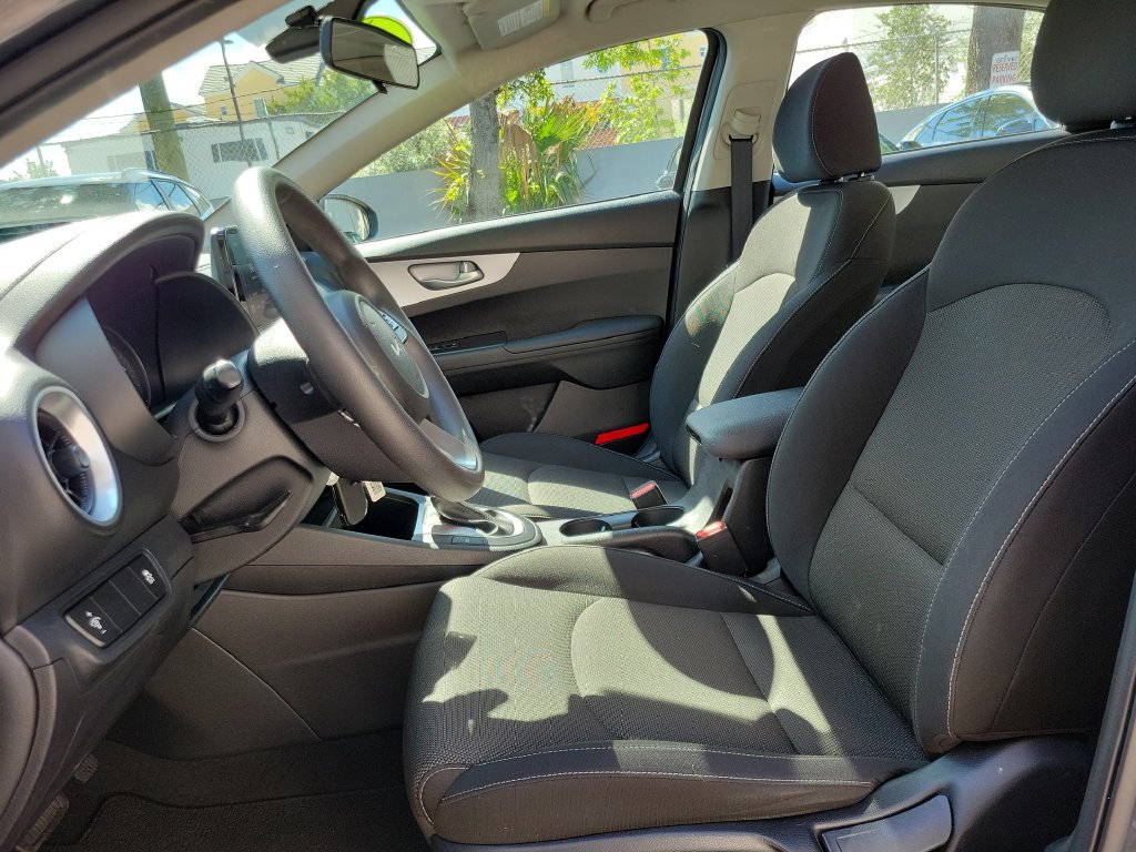 Certified 2024 Kia Forte LXS FWD image 8