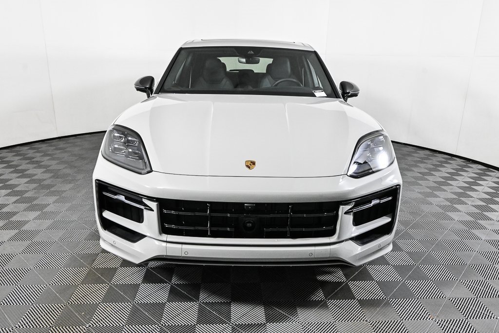 New 2026 Porsche Cayenne GTS image 32