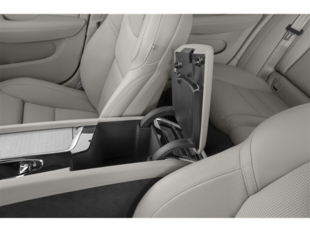 New 2026 Volvo V60 B5 Cross Country Ultra w/ Climate Package AWD/4WD image 11