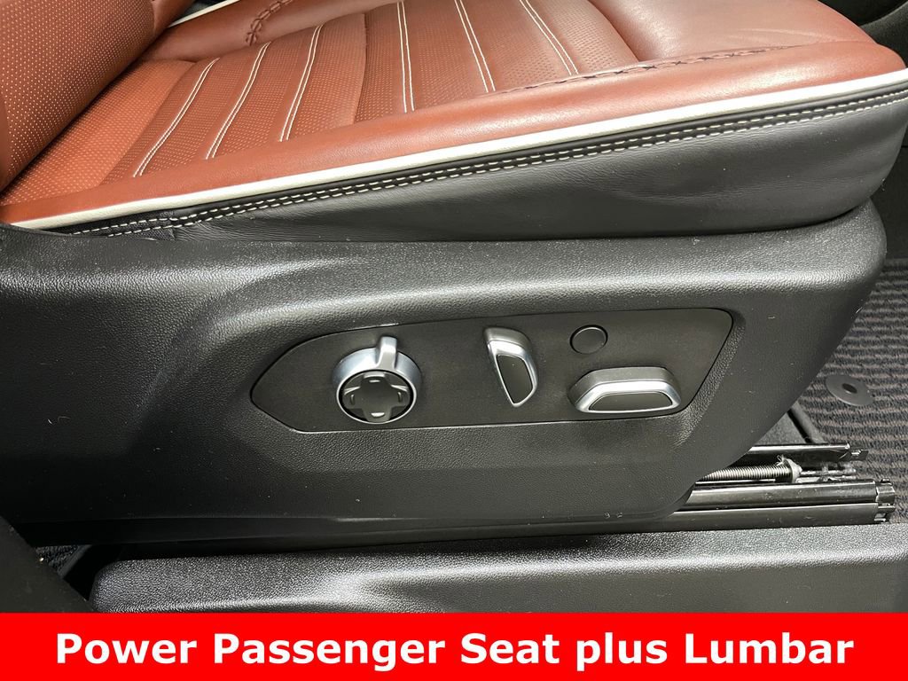 Certified 2023 GMC Yukon XL Denali Ultimate AWD/4WD image 13