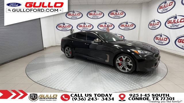Used 2020 Kia Stinger GT1 RWD image 2