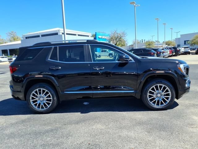 New 2026 GMC Terrain Denali w/ LPO, Black Badging Package AWD/4WD image 4