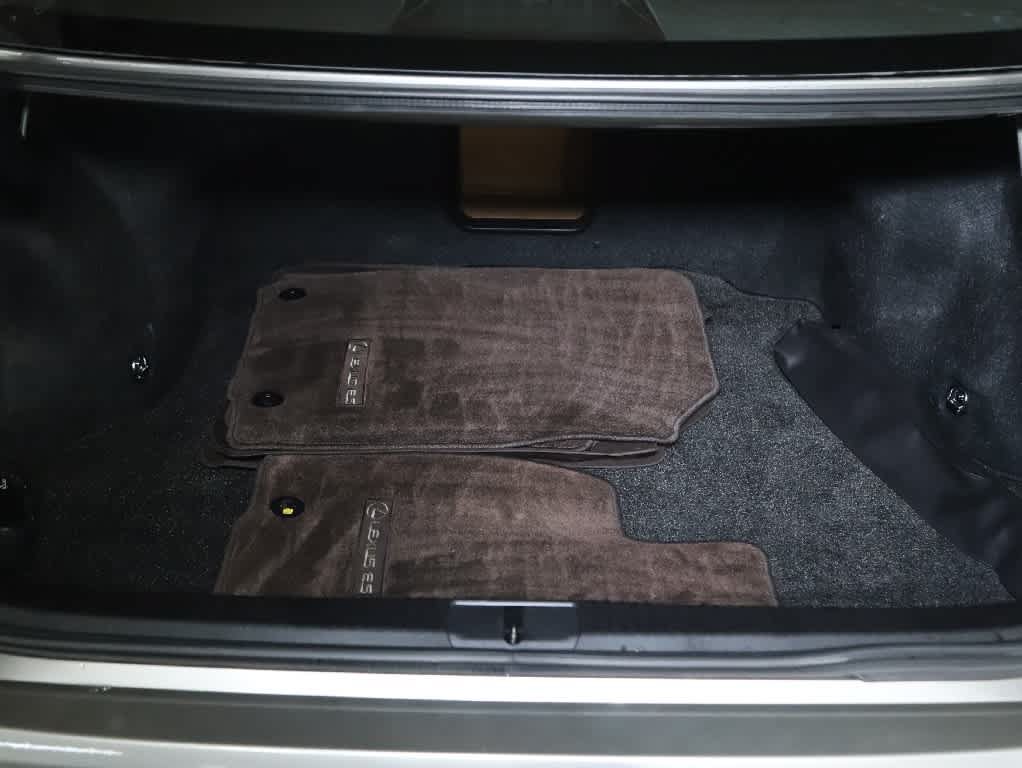 Used 2018 Lexus ES 350 w/ Premier Package FWD image 32
