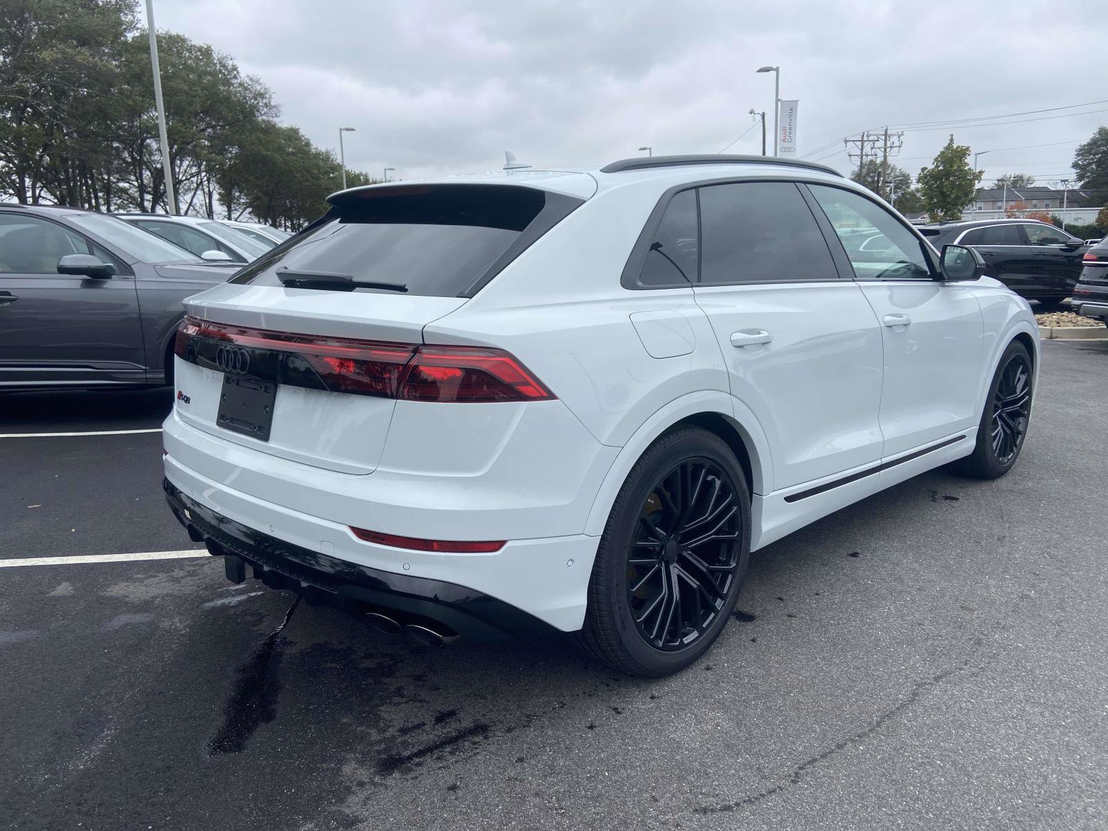 New 2026 Audi SQ8 Prestige image 9