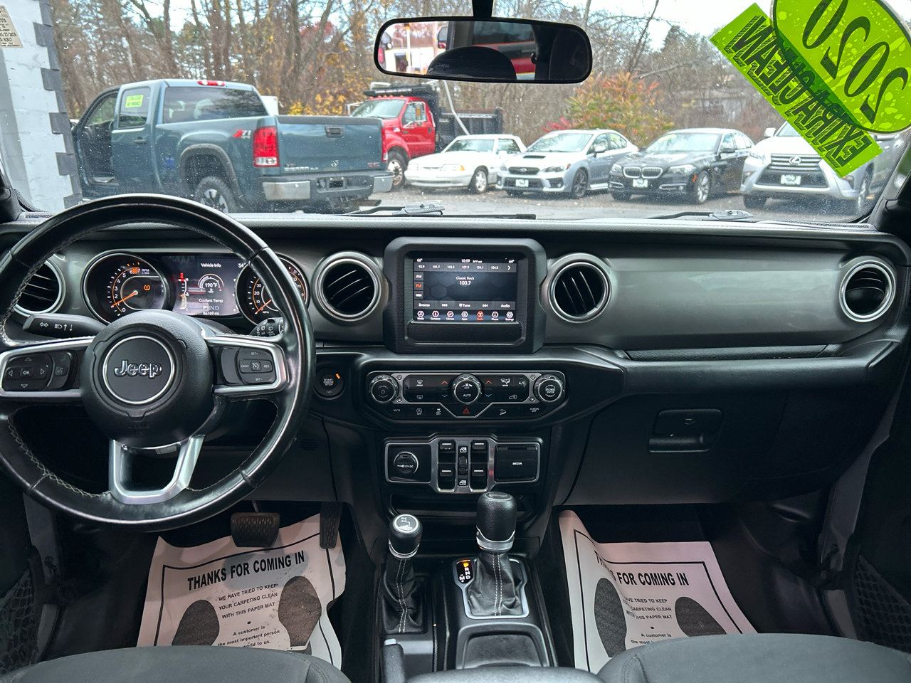 Used 2020 Jeep Wrangler Unlimited Sahara image 11