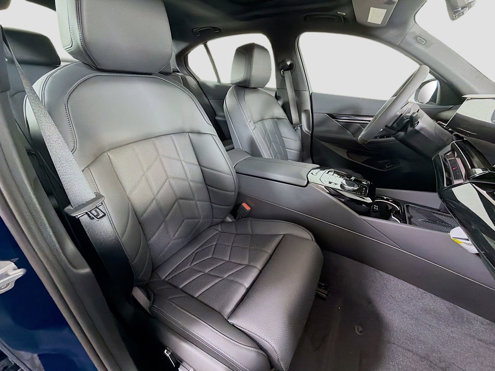 New 2027 BMW 530i xDrive AWD/4WD image 31
