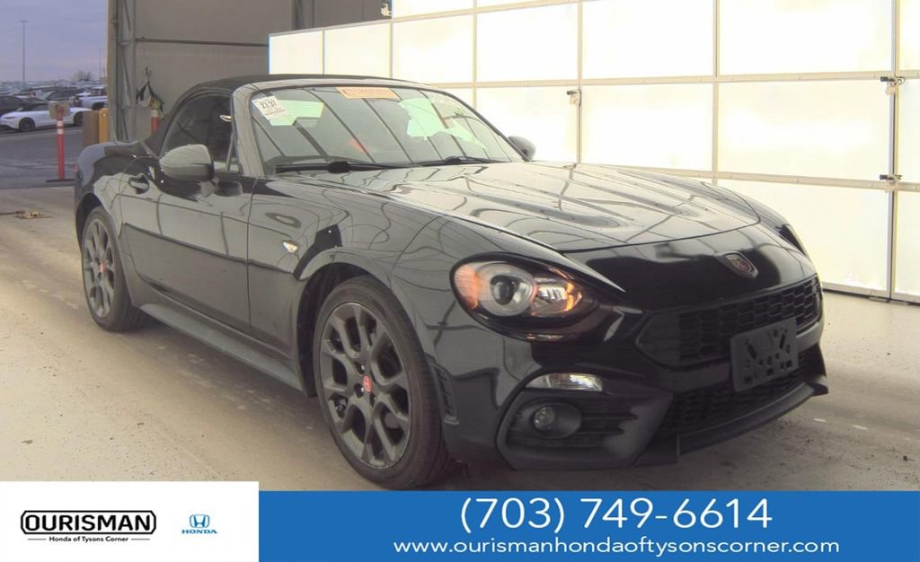 Used 2017 FIAT 124 Spider Abarth image 1