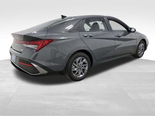 Certified 2025 Hyundai Elantra Blue image 5