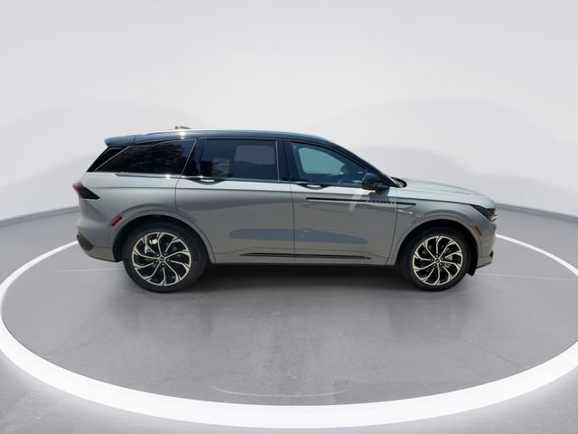 New 2026 Lincoln Nautilus Reserve AWD/4WD image 9