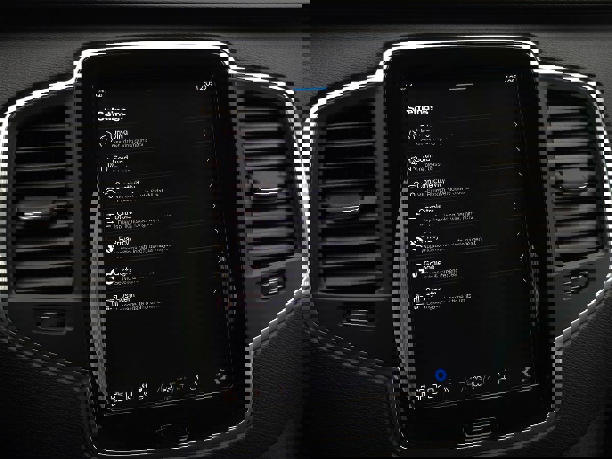 Used 2024 Volvo XC90 B5 Core w/ Climate Package image 42