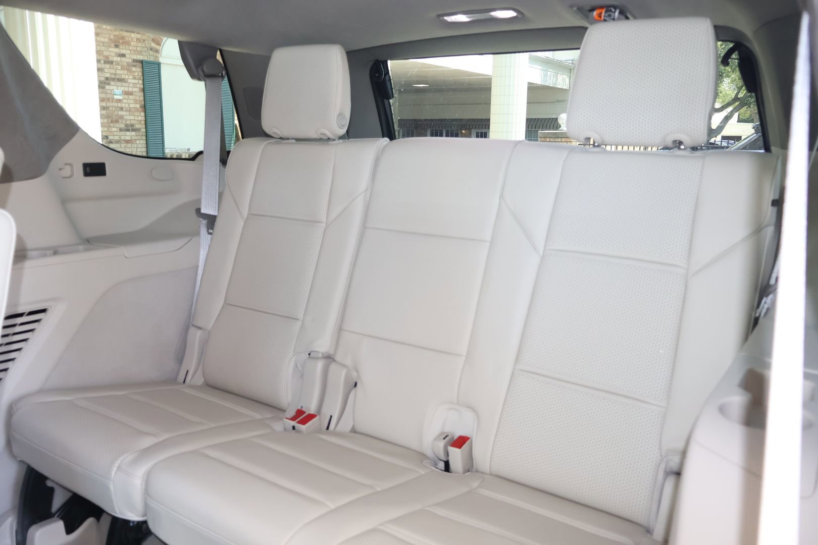 New 2025 Cadillac Escalade Premium Luxury Platinum w/ LPO, Radiant Package image 16