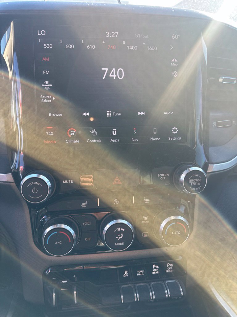 Used 2020 RAM 1500 Big Horn AWD/4WD image 10