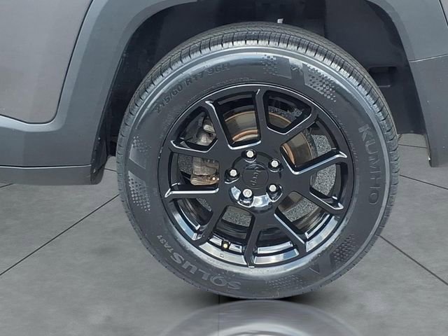 Used 2020 Jeep Renegade Altitude AWD/4WD image 4