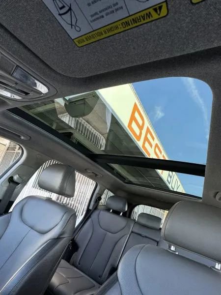 Used 2019 Hyundai Santa Fe FWD image 27