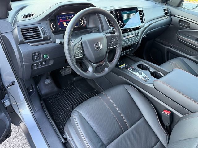 Used 2025 Honda Passport TrailSport image 13
