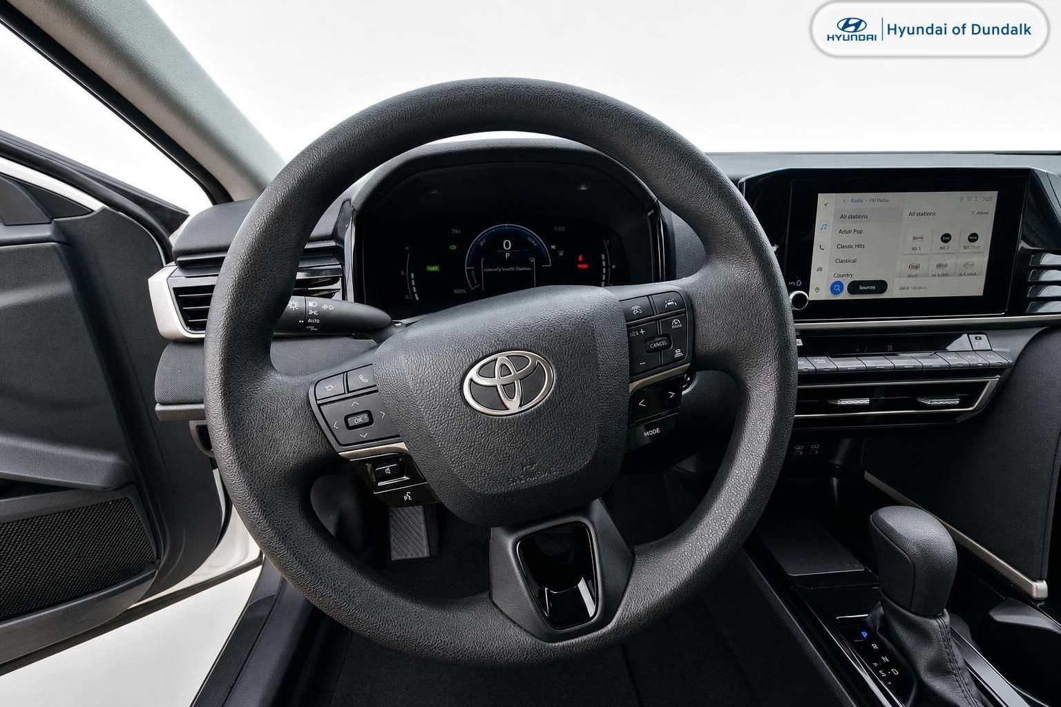 Used 2025 Toyota Camry LE FWD image 7