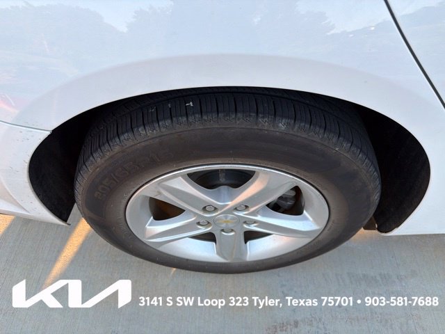 Used 2022 Chevrolet Malibu LS w/ LPO, Convenience Package 1 FWD image 11