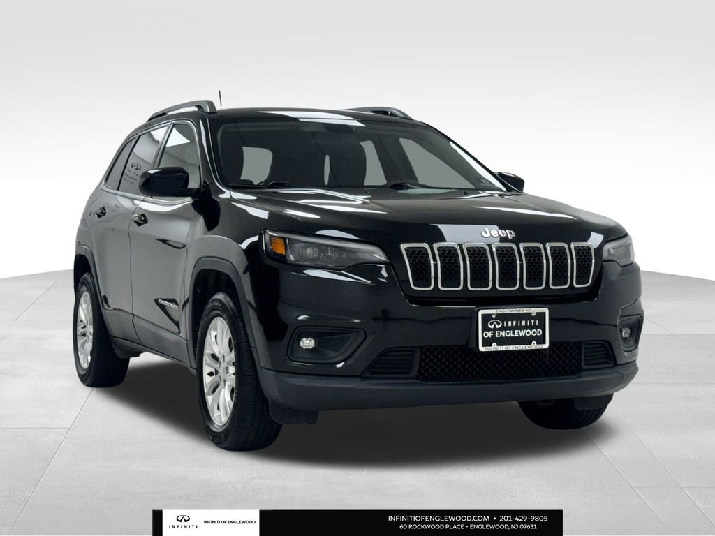 Used 2019 Jeep Cherokee Latitude w/ Popular Appearance Group
