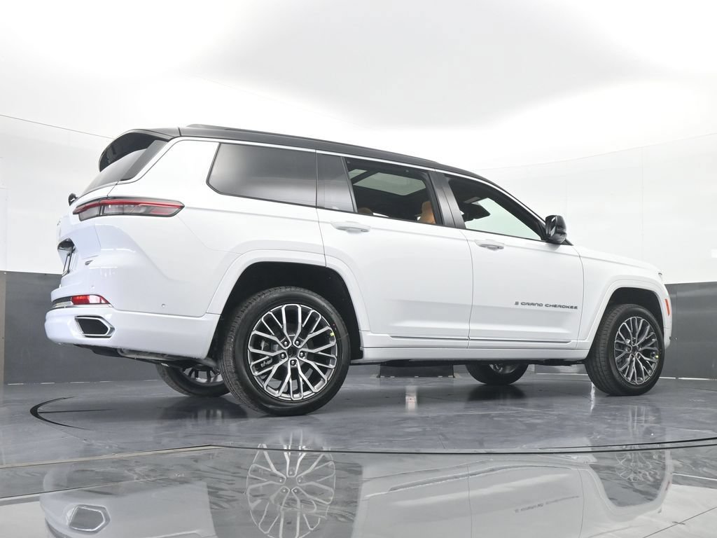 New 2025 Jeep Grand Cherokee L Summit AWD/4WD image 59