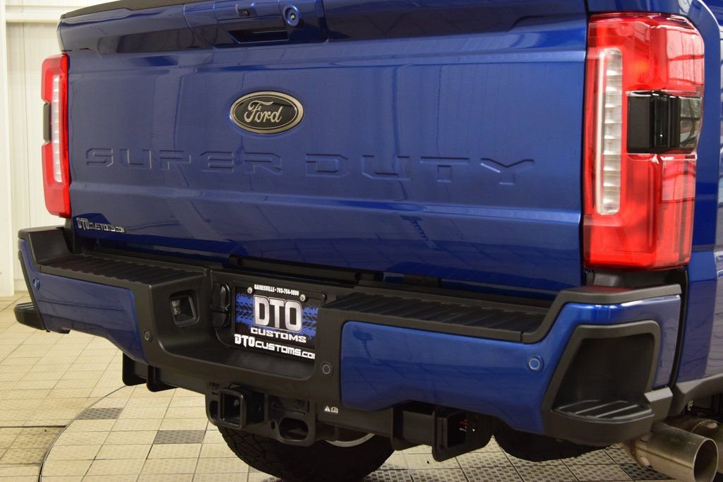 Used 2026 Ford F250 Lariat w/ Black Appearance Package image 18